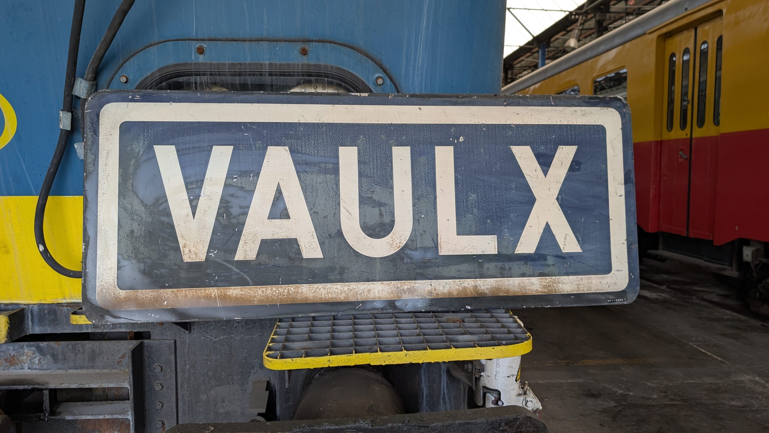 Plaques VAULX / Borden VAULX